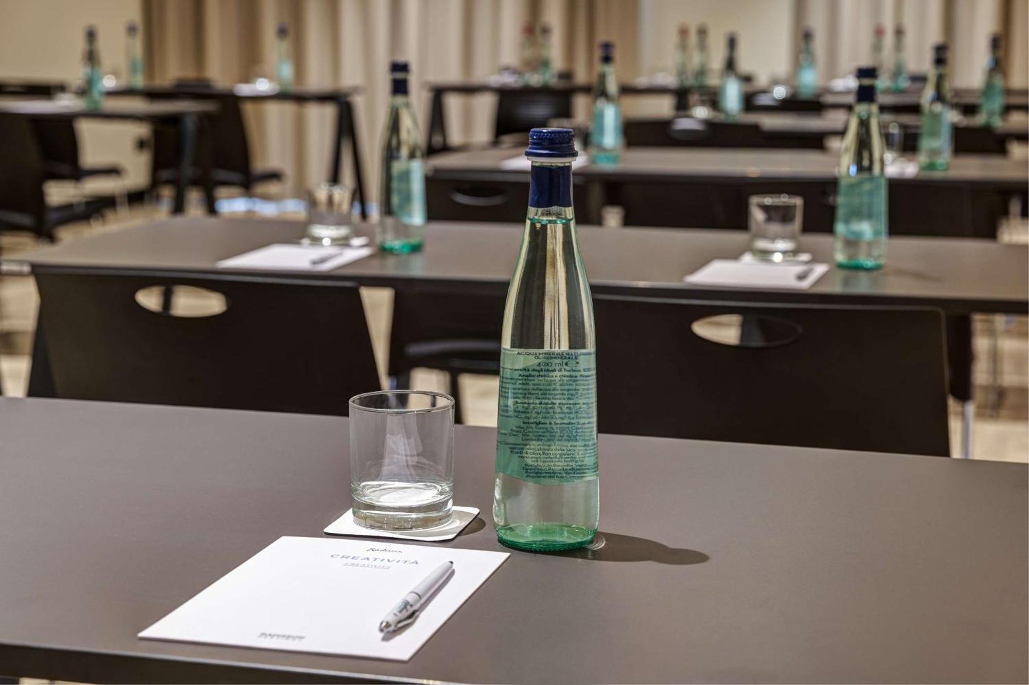 Radisson Hotel Ferrara Eksteriør bilde