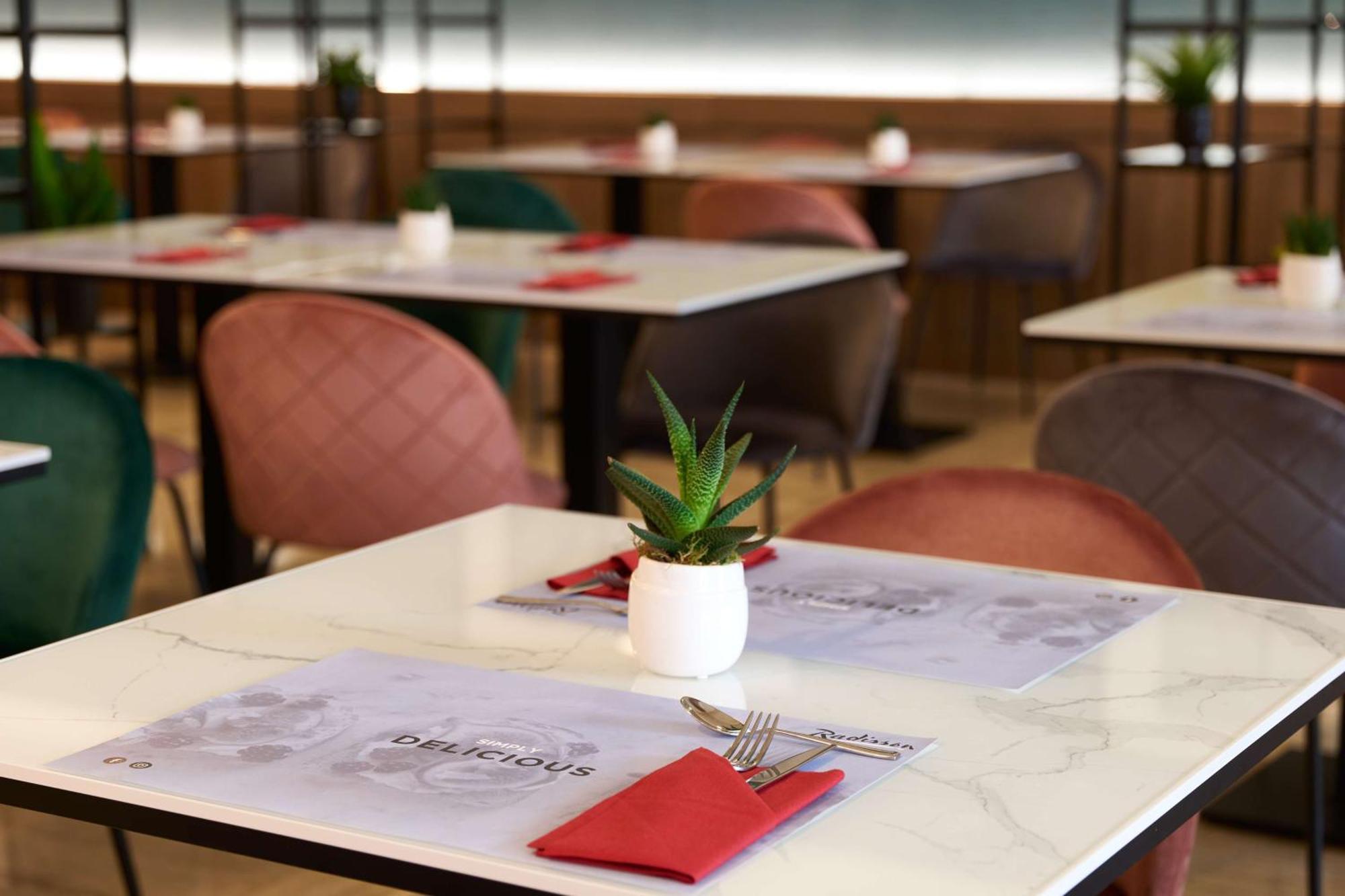 Radisson Hotel Ferrara Eksteriør bilde