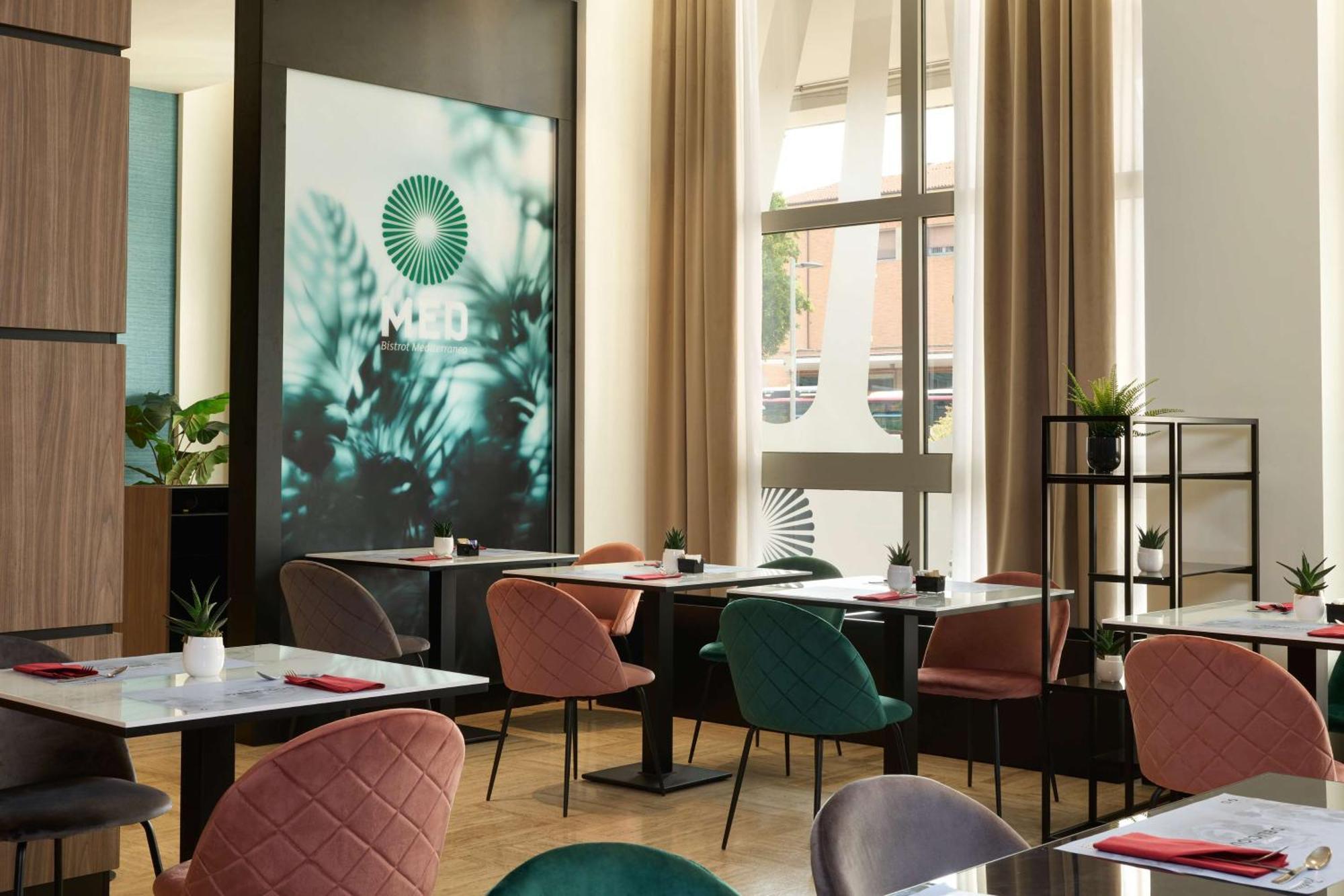 Radisson Hotel Ferrara Eksteriør bilde