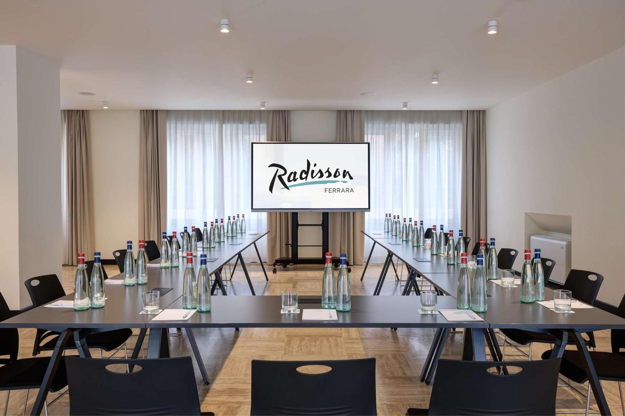 Radisson Hotel Ferrara Eksteriør bilde