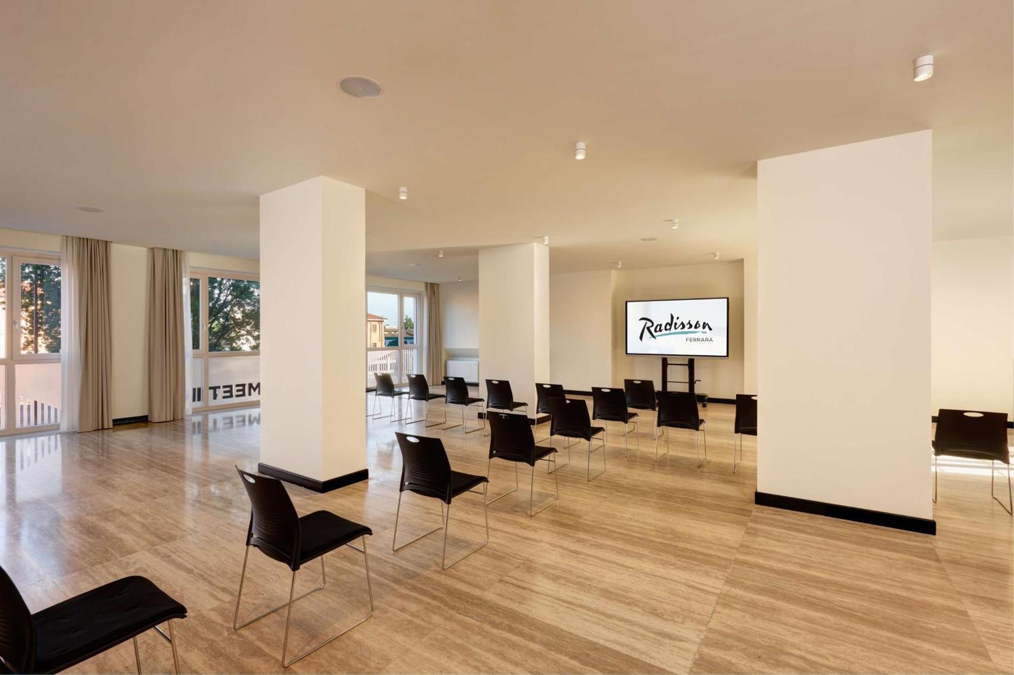 Radisson Hotel Ferrara Eksteriør bilde